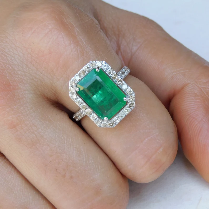 Emerald octagon gold ring