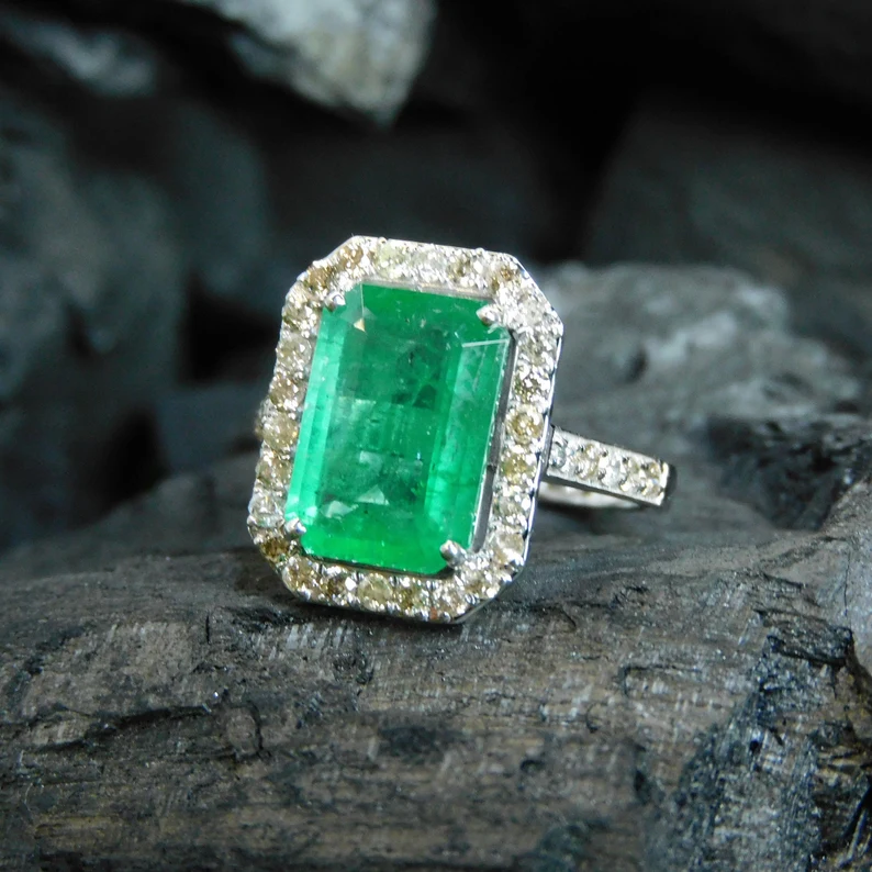 Emerald octagon gold ring