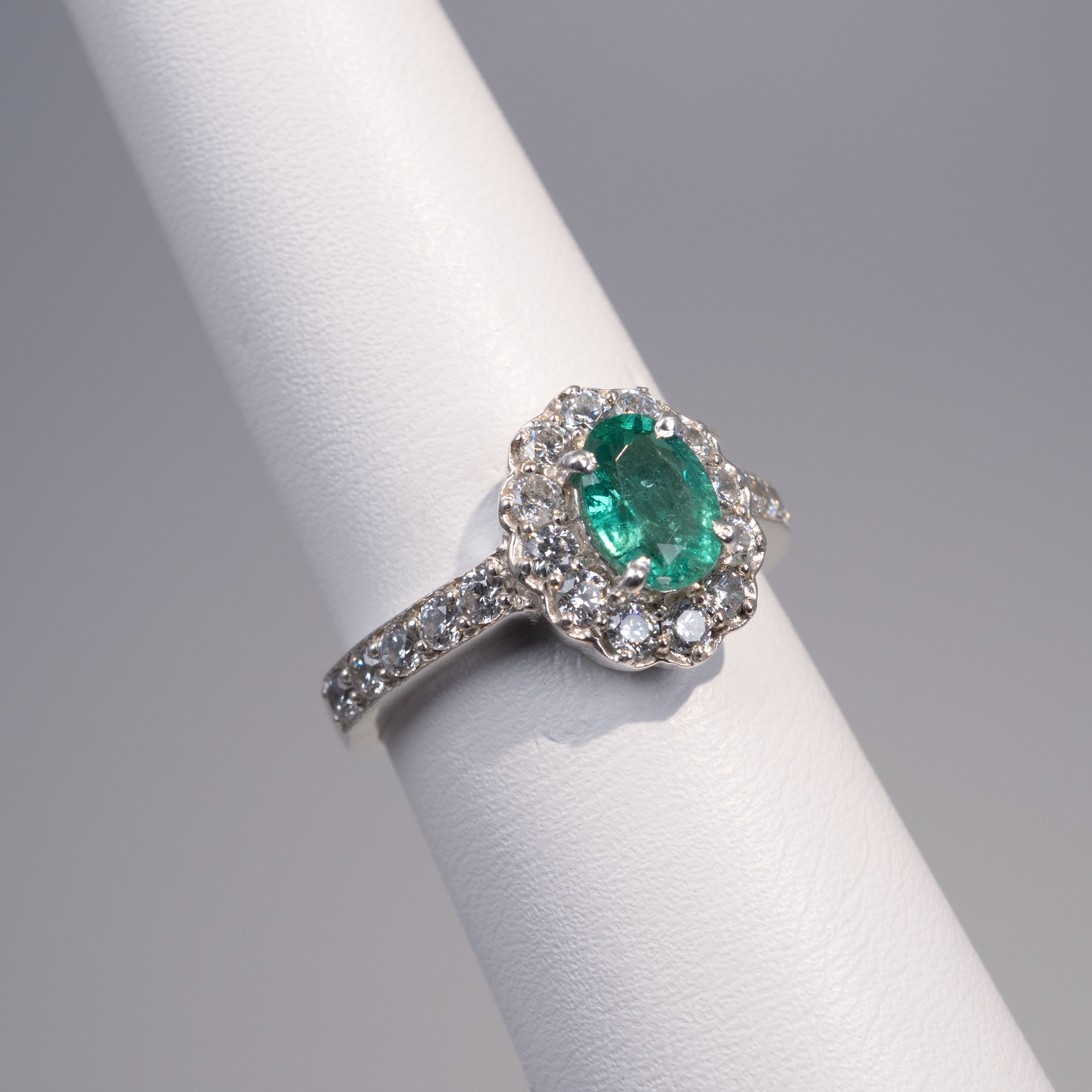 Emerald & Diamond ring
