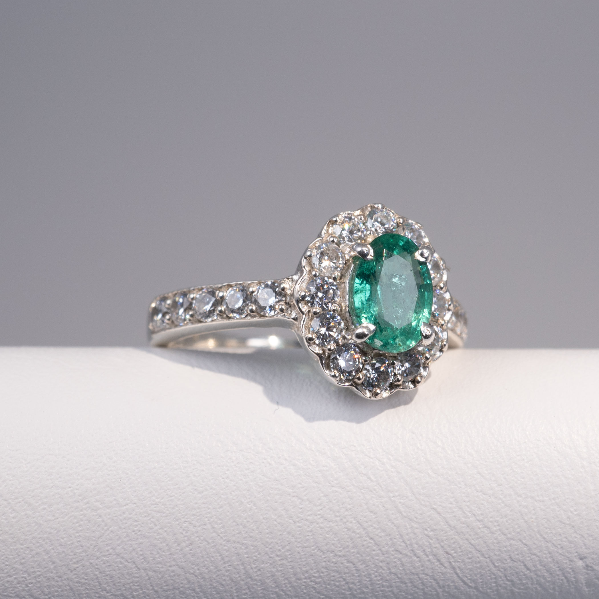 Emerald & Diamond ring